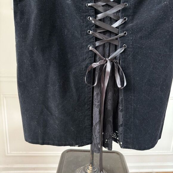 Vintage Tripp NYC Skirt Black Velveteen Corset Back Lace Goth Witchy Y2K 16 - Picture 6 of 11